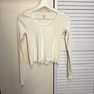 Brandy Melville White Cropped Long Sleeve Tee